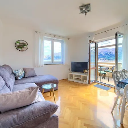 Frane Apartment *
