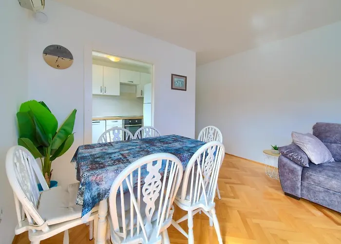Apartman Frane *